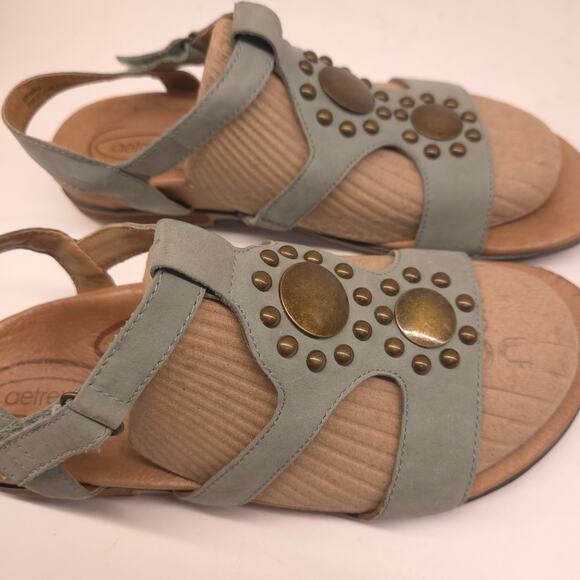 Aetrex Sage Green Leather T-Strap Flat Sandal, Sunburst Dark Brass Trim-Size 8.5 - Picture 2 of 12